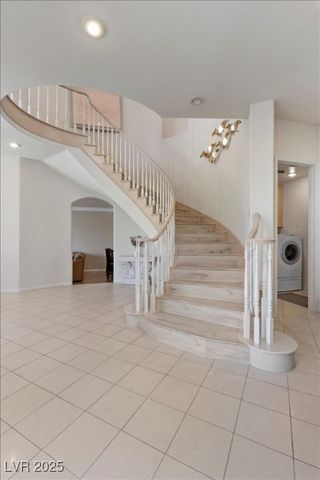 8188 Horseshoe Bend Lane, Las Vegas, NV 89113