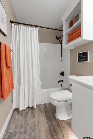 16210 Crossing Circle, Lindale, TX 75771