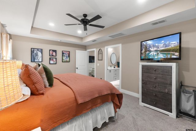 16210 Crossing Circle, Lindale, TX 75771