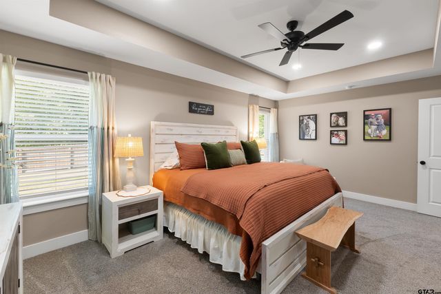 16210 Crossing Circle, Lindale, TX 75771