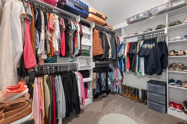 16210 Crossing Circle, Lindale, TX 75771