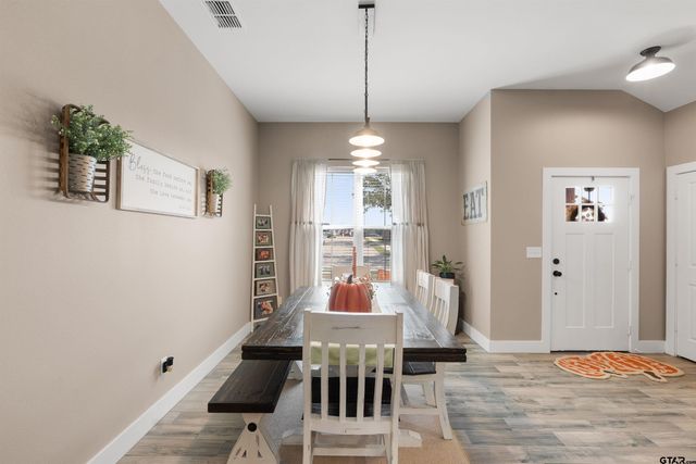 16210 Crossing Circle, Lindale, TX 75771