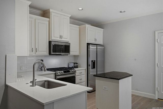 145 Elizabeth, San Antonio, TX 78209