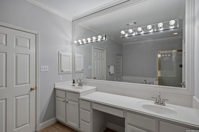 145 Elizabeth, San Antonio, TX 78209