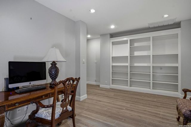 145 Elizabeth, San Antonio, TX 78209