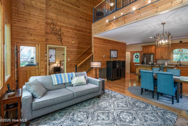 801 Village Road, Murphy, NC 28906