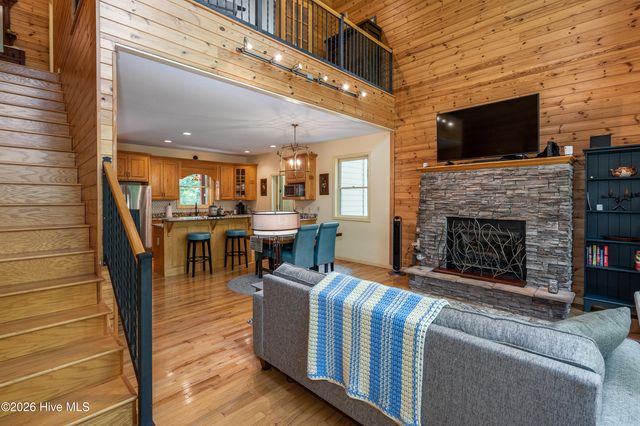 801 Village Road, Murphy, NC 28906