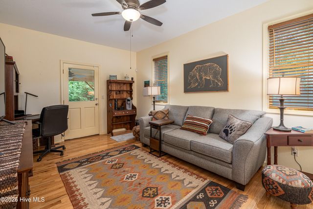 801 Village Road, Murphy, NC 28906