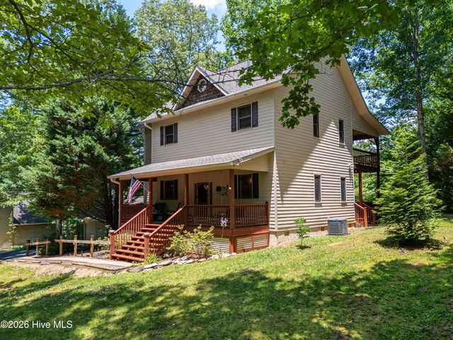801 Village Road, Murphy, NC 28906