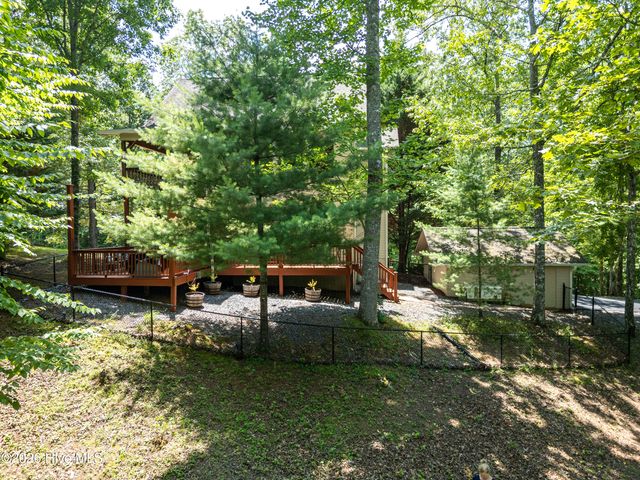 801 Village Road, Murphy, NC 28906