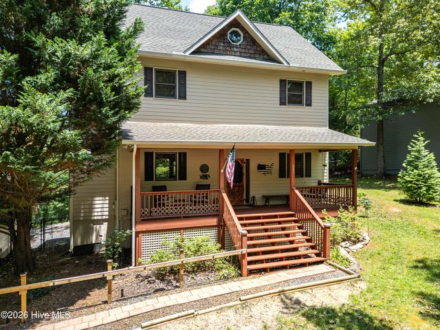 801 Village Road, Murphy, NC 28906