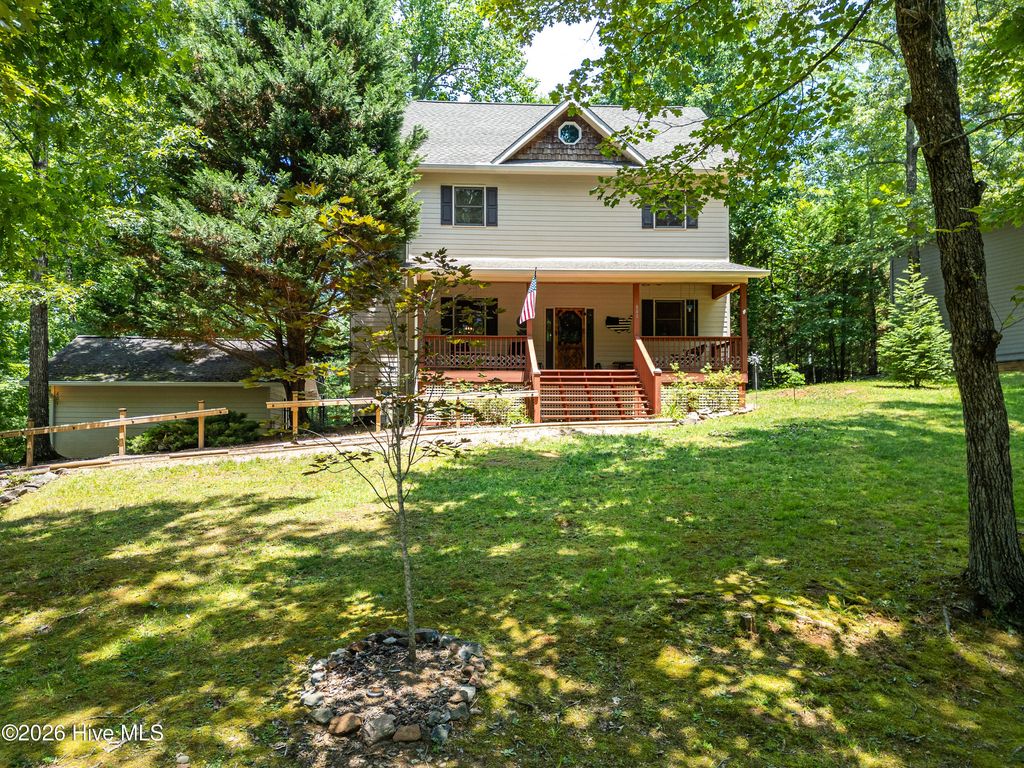 801 Village Road, Murphy, NC 28906