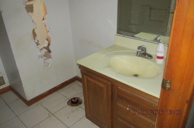 676 N 10th Street, Plainwell, MI 49080