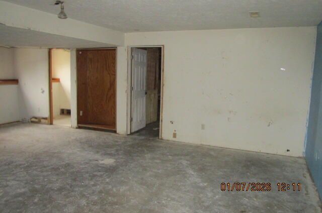 676 N 10th Street, Plainwell, MI 49080