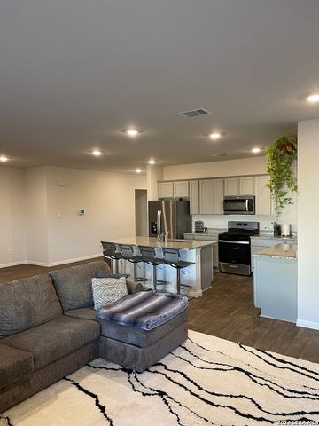 226 Evergreen Sumac Loop, Kyle, TX 78640