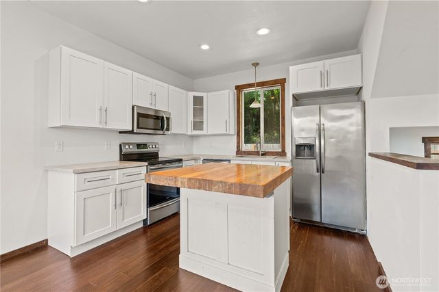 291 E Shorecrest Drive, Shelton, WA 98584