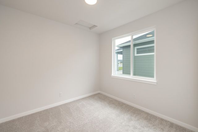 12235 N Dupont Dr, Spokane, WA 99218