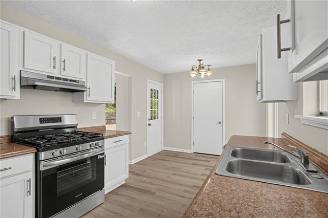 2640 Rolling Hills Way, Conyers, GA 30094