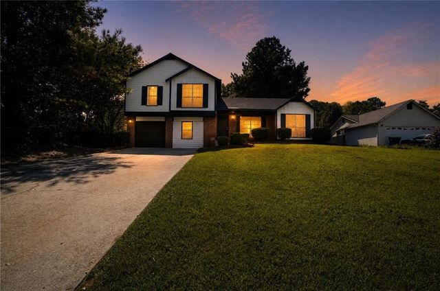2640 Rolling Hills Way, Conyers, GA 30094