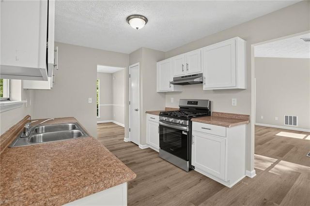 2640 Rolling Hills Way, Conyers, GA 30094