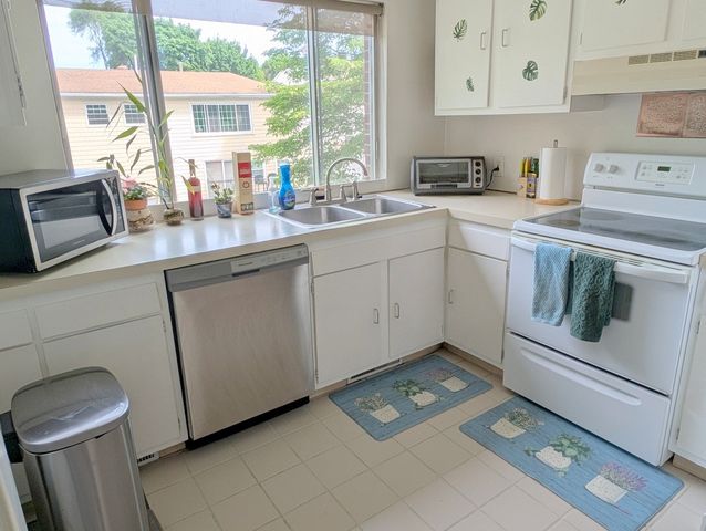 45 Urban Avenue, North Providence, RI 02904