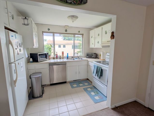 45 Urban Avenue, North Providence, RI 02904