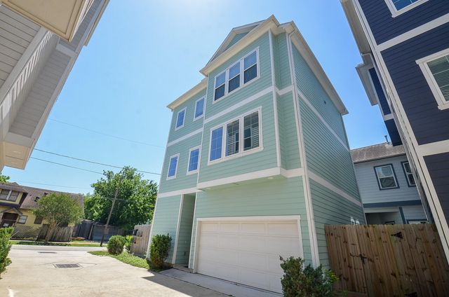 204 Burr Street G, Houston, TX 77011