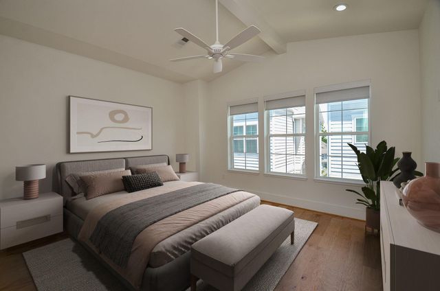 204 Burr Street G, Houston, TX 77011
