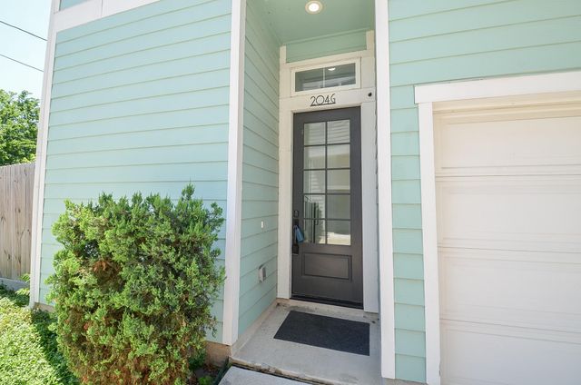 204 Burr Street G, Houston, TX 77011