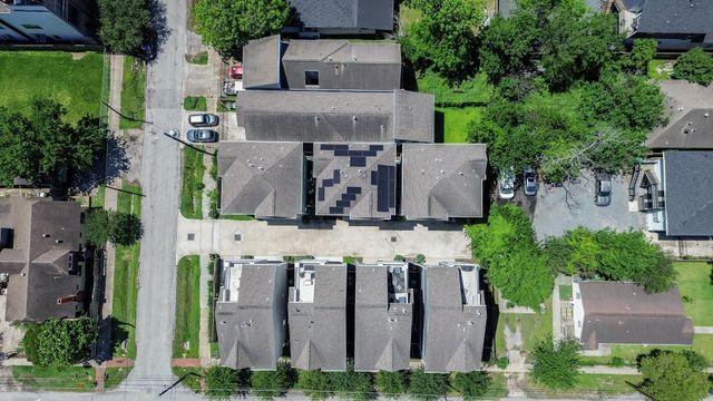 204 Burr Street G, Houston, TX 77011