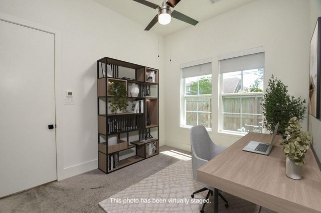 204 Burr Street G, Houston, TX 77011