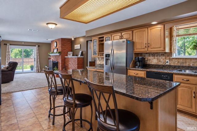 8819 Fortuna Way, Fort Wayne, IN 46815