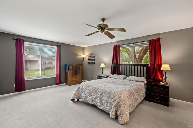 8819 Fortuna Way, Fort Wayne, IN 46815
