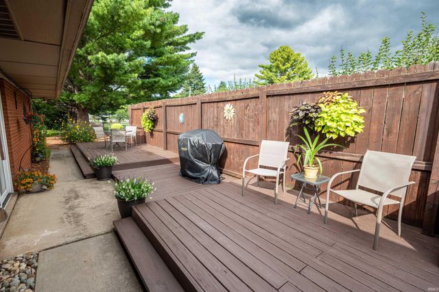 8819 Fortuna Way, Fort Wayne, IN 46815
