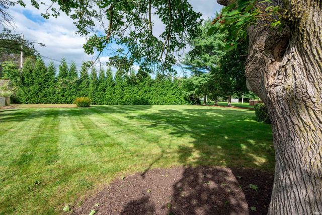 8819 Fortuna Way, Fort Wayne, IN 46815
