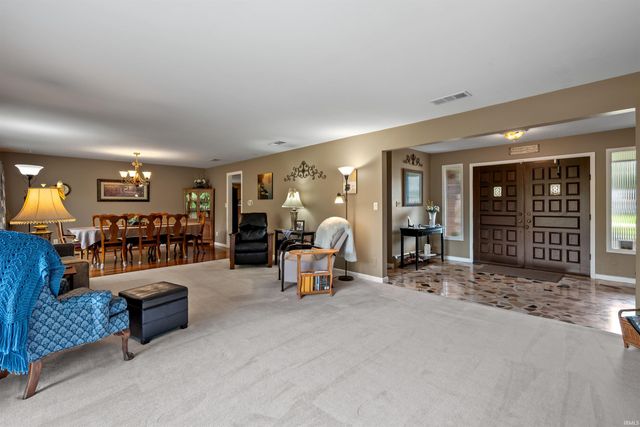 8819 Fortuna Way, Fort Wayne, IN 46815