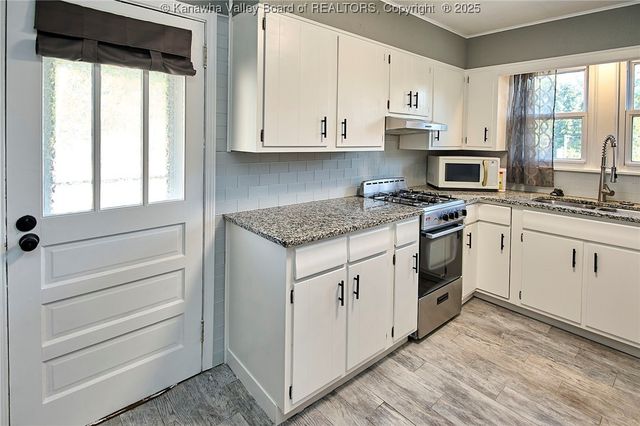 4808 Spring Hill Avenue, South Charleston, WV 25309