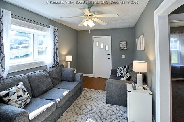 4808 Spring Hill Avenue, South Charleston, WV 25309