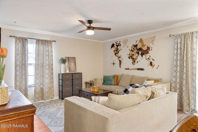 211 Versailles Boulevard 5, Lafayette, LA 70501