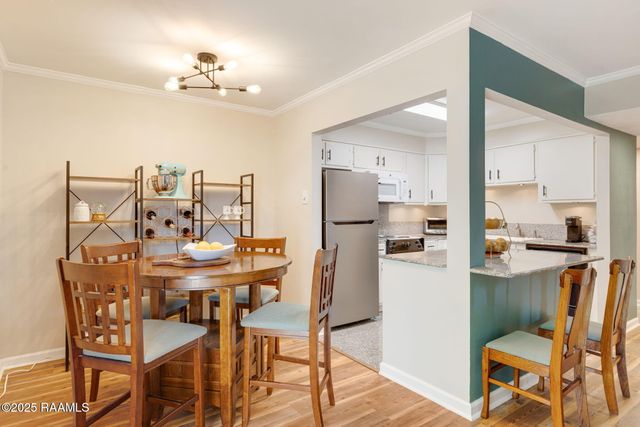 211 Versailles Boulevard 5, Lafayette, LA 70501