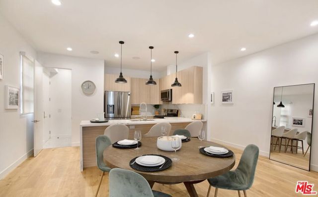 337 N Spaulding Avenue, Los Angeles, CA 90036