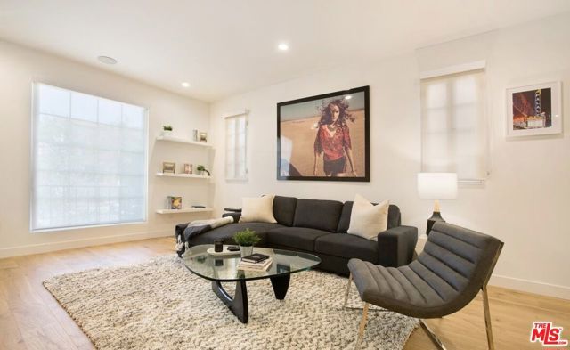 337 N Spaulding Avenue, Los Angeles, CA 90036