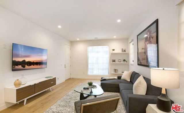 337 N Spaulding Avenue, Los Angeles, CA 90036