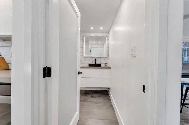 24 20th avenue 12B, Venice, CA 90291