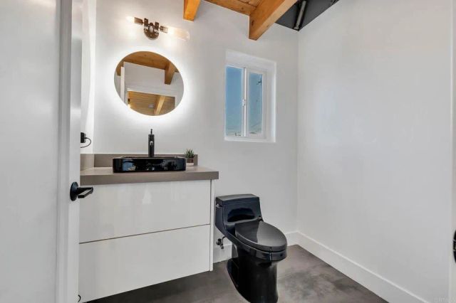 24 20th avenue 12B, Venice, CA 90291