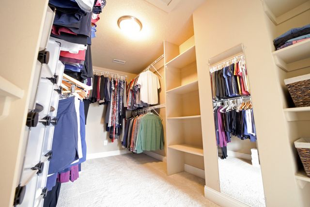 8530 Parkside Circle, West Des Moines, IA 50266