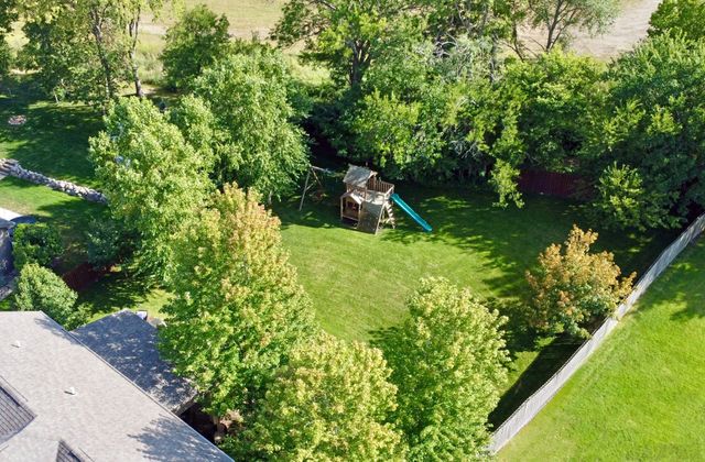 8530 Parkside Circle, West Des Moines, IA 50266