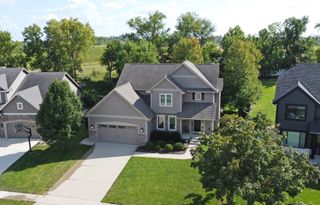 8530 Parkside Circle, West Des Moines, IA 50266