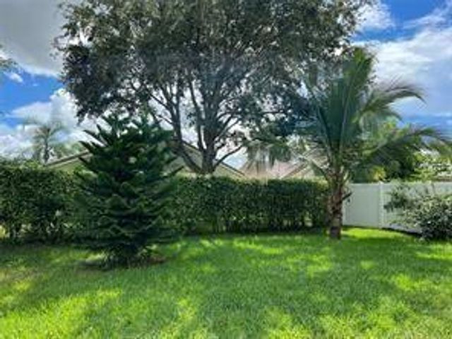 9880 Red Heart Lane, Tamarac, FL 33321