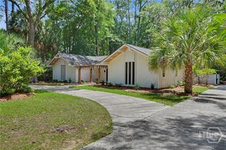2 Senauki Lane, Savannah, GA 31411